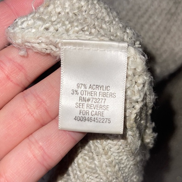 ELLE Cream Colored Crew Neck Sweater with Metallic Threads Woven Throughout M - Picture 5 of 6